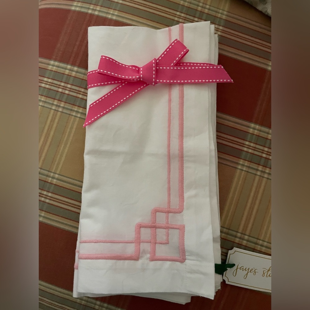 NWT Jaye’s Studio Pink and White Pink Greek Key Napkins Set of 4